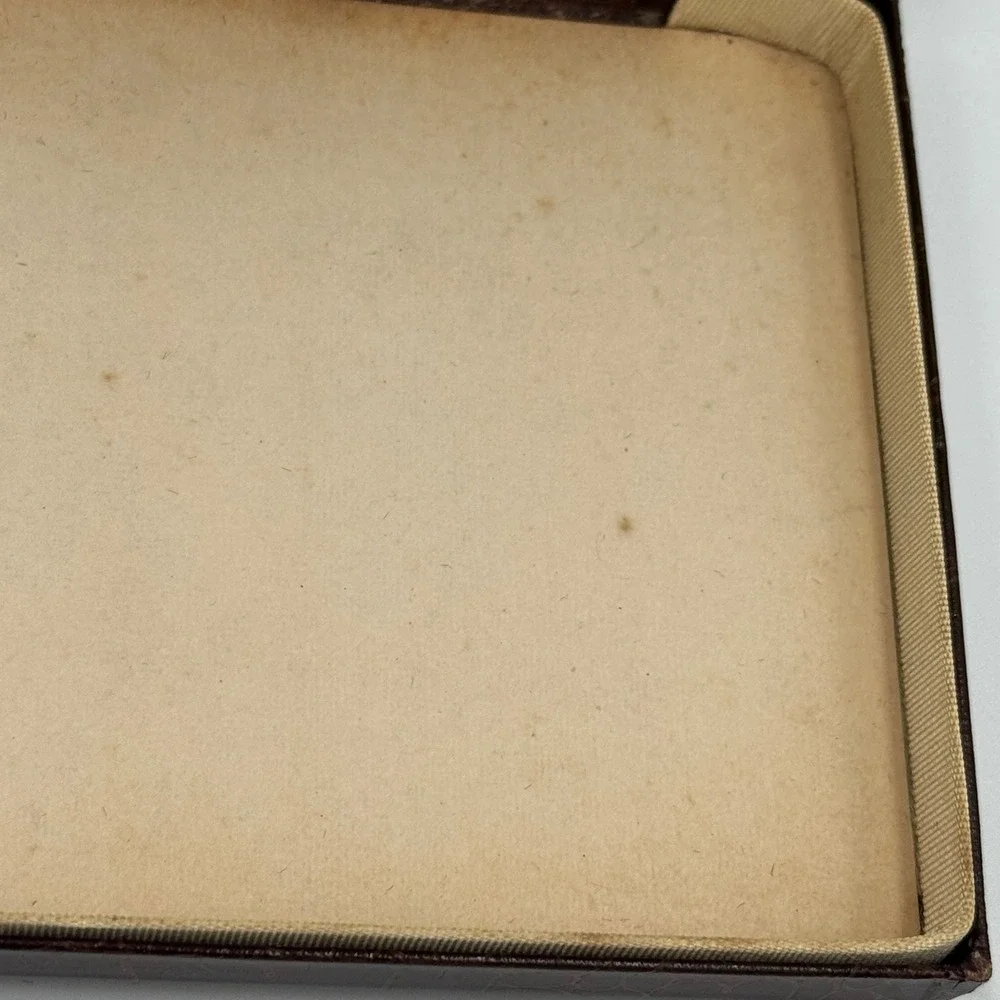 Vintage‎ Croc Style Jewelry Box Small Brown Hinged Case
